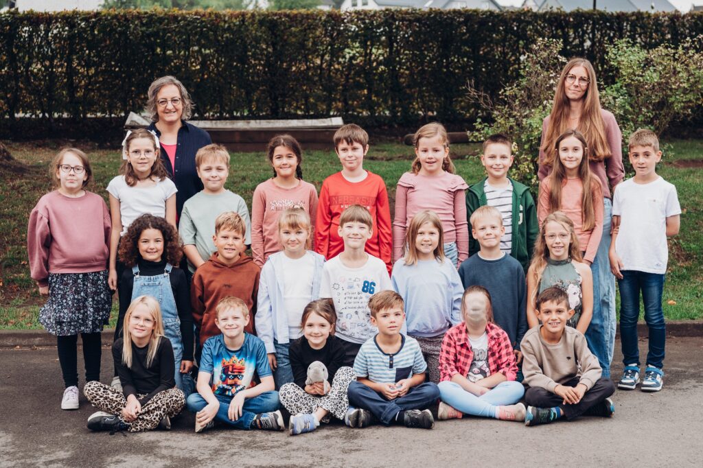 Ein Foto der Klasse 3 im Schuljahr 2026/2027 - Delfinklasse (Dora)